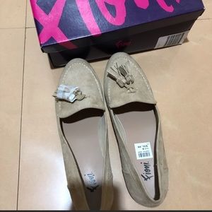 FIONI FLATS SIZE 8 NIB